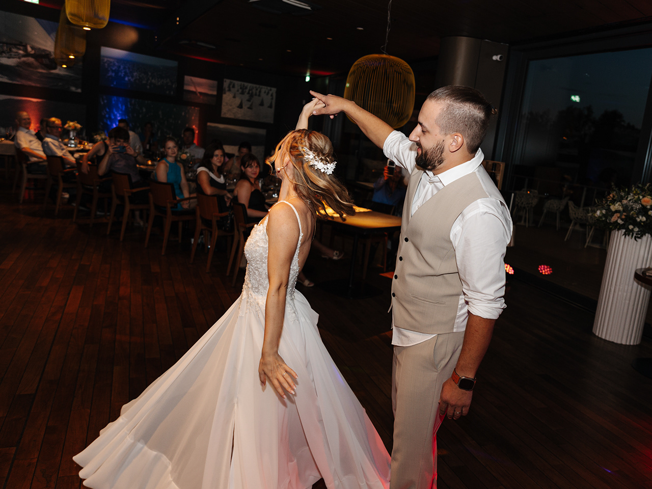 Urška & Rok — naslovna fotografija