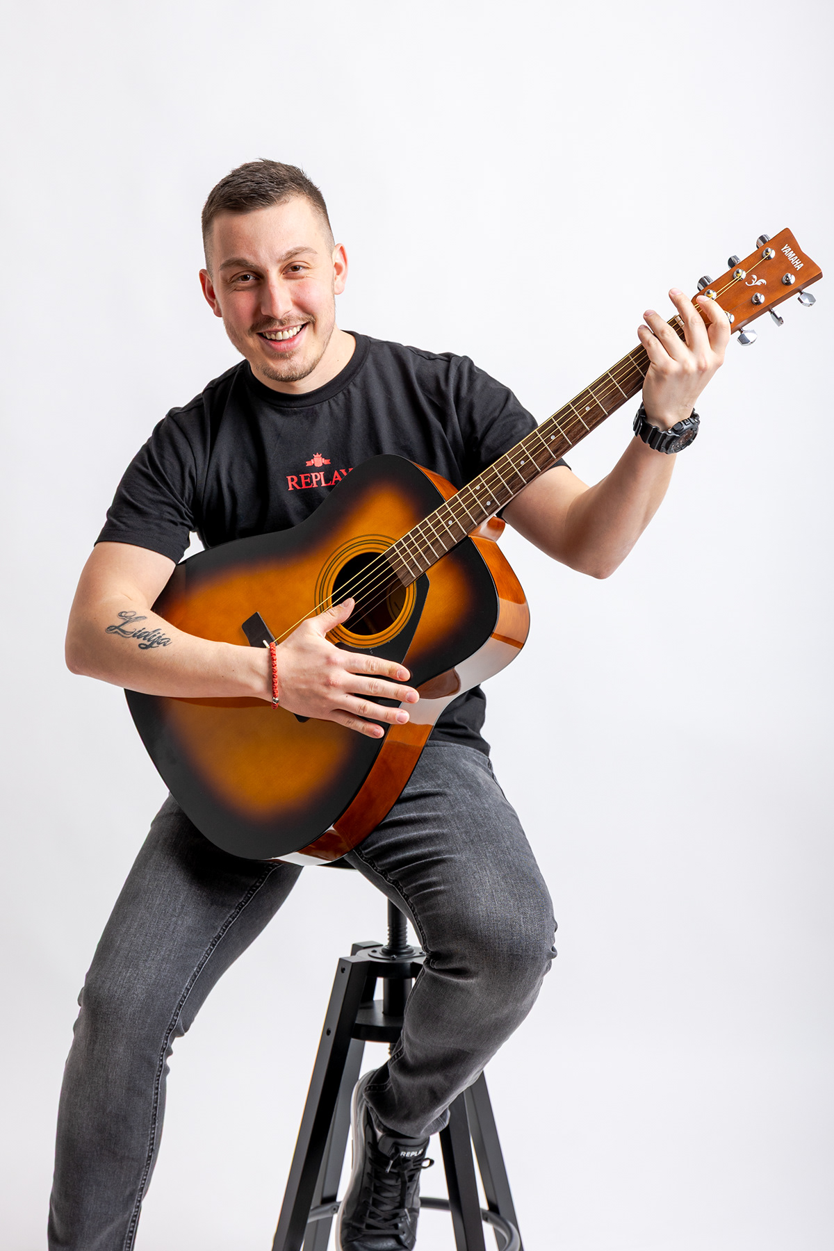 Mondeo Band — studio, fotografija 1 — Nicolas Peršolja