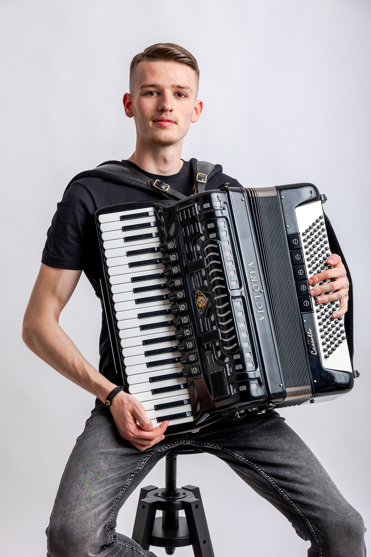 Mondeo Band — studio, fotografija 3 — Nicolas Peršolja