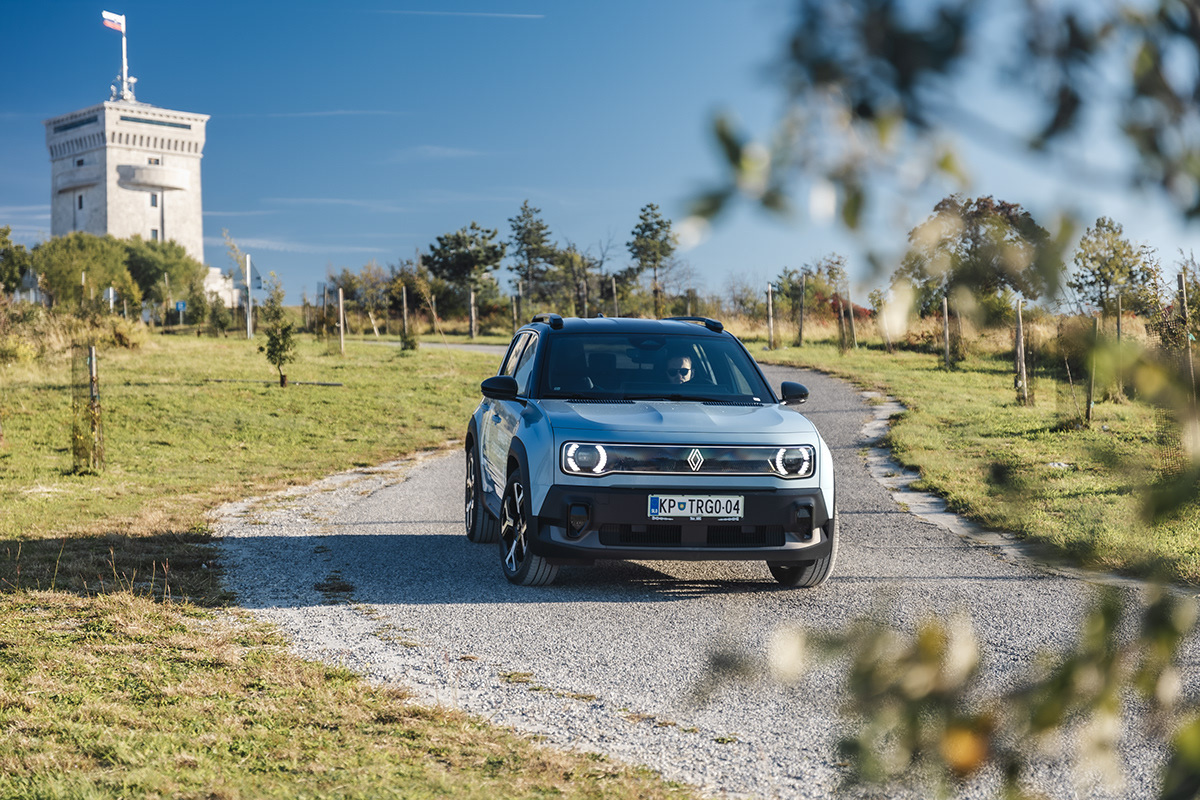 Renault 4 — automotive, fotografija 2 — Nicolas Peršolja