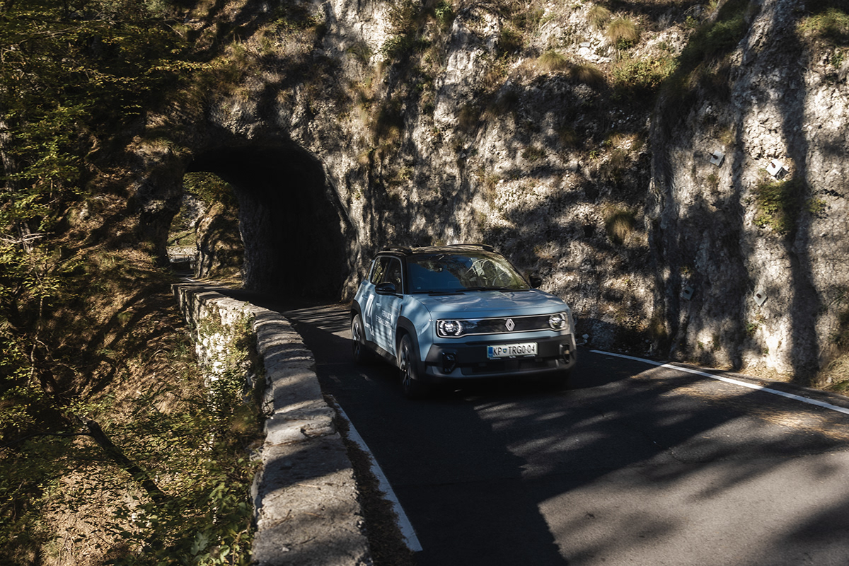Renault 4 — automotive, fotografija 4 — Nicolas Peršolja