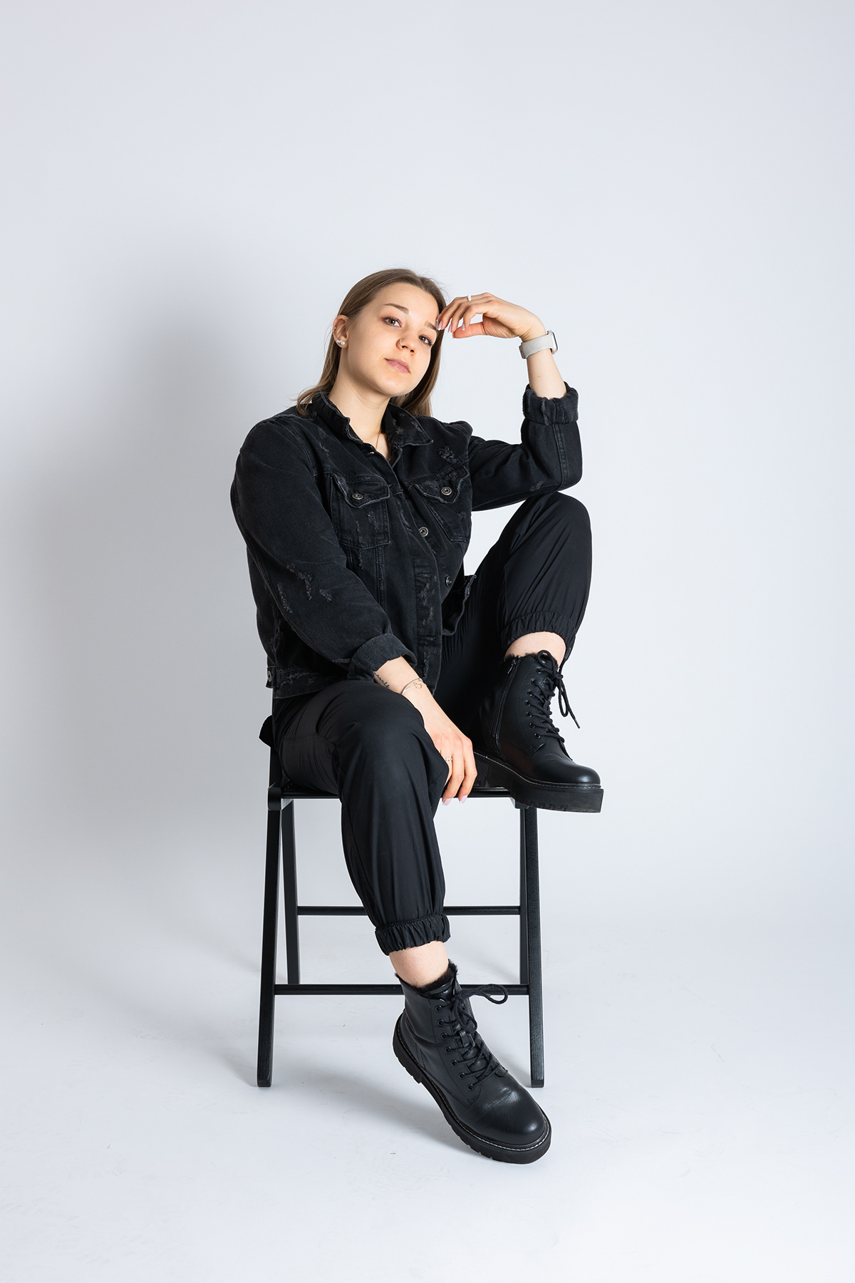 Urša Batagelj — studio, fotografija 3 — Nicolas Peršolja