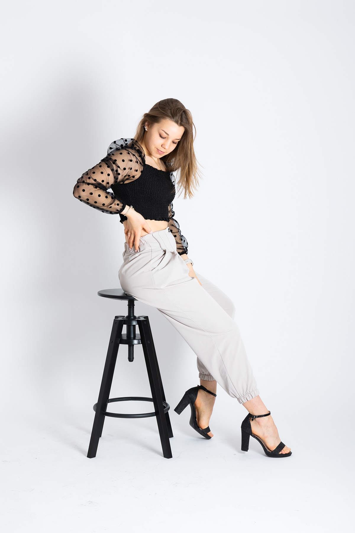 Urša Batagelj — studio, fotografija 5 — Nicolas Peršolja