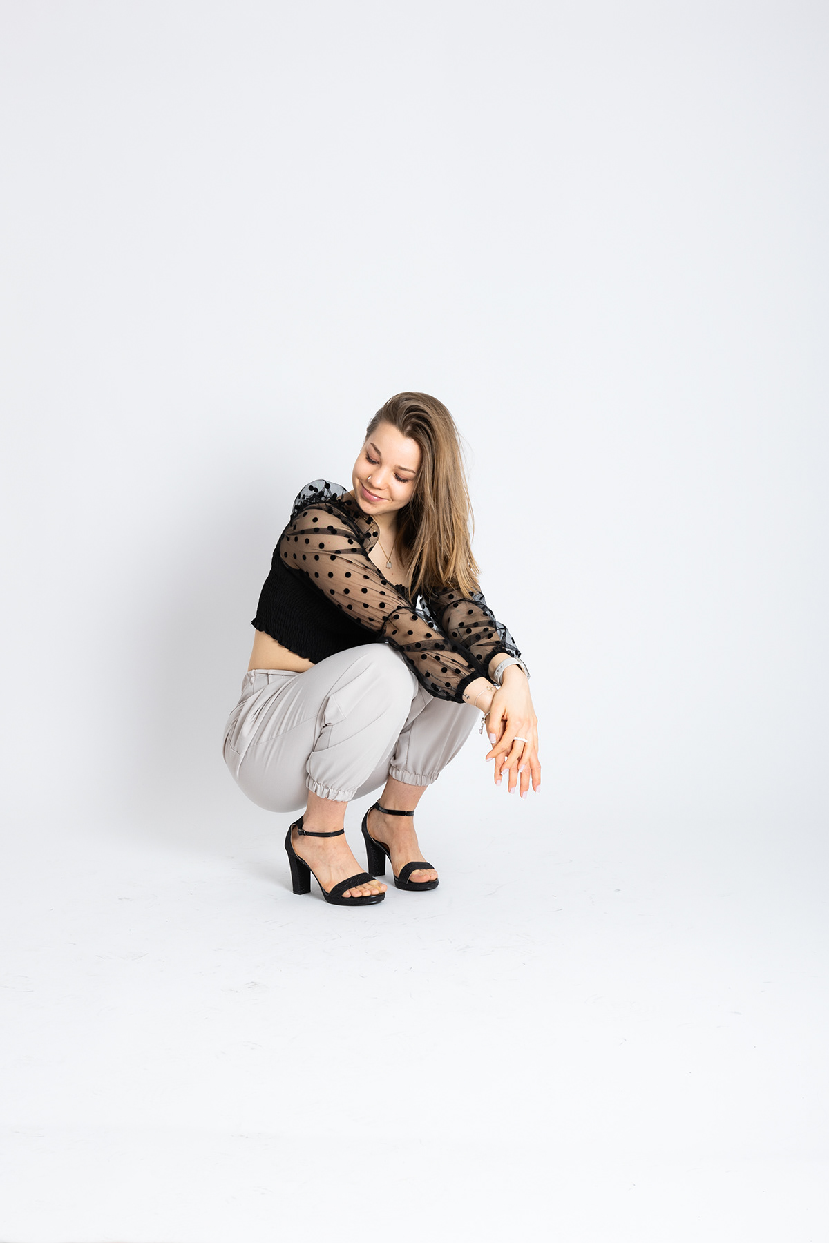 Urša Batagelj — studio, fotografija 6 — Nicolas Peršolja